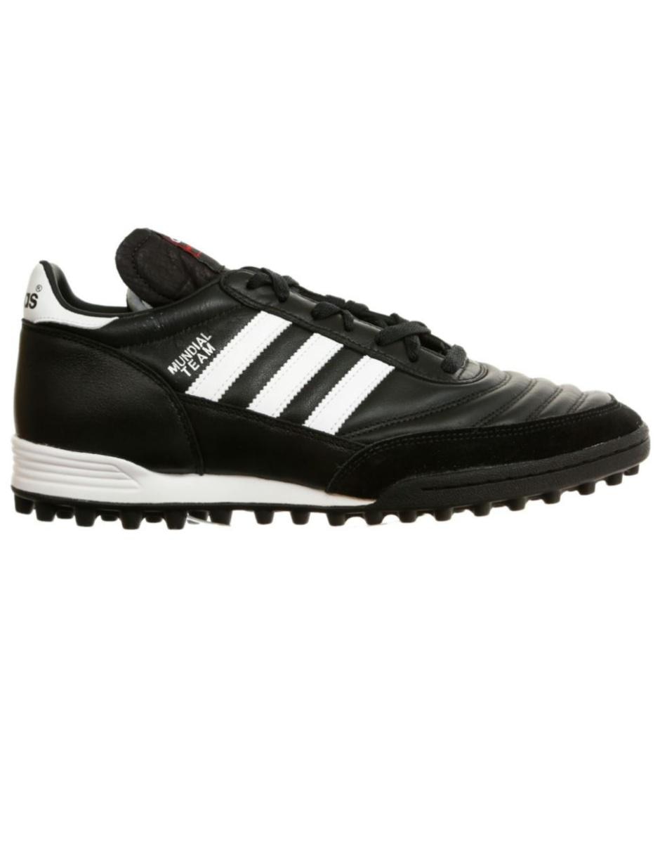 Tenis de hombre para fútbol