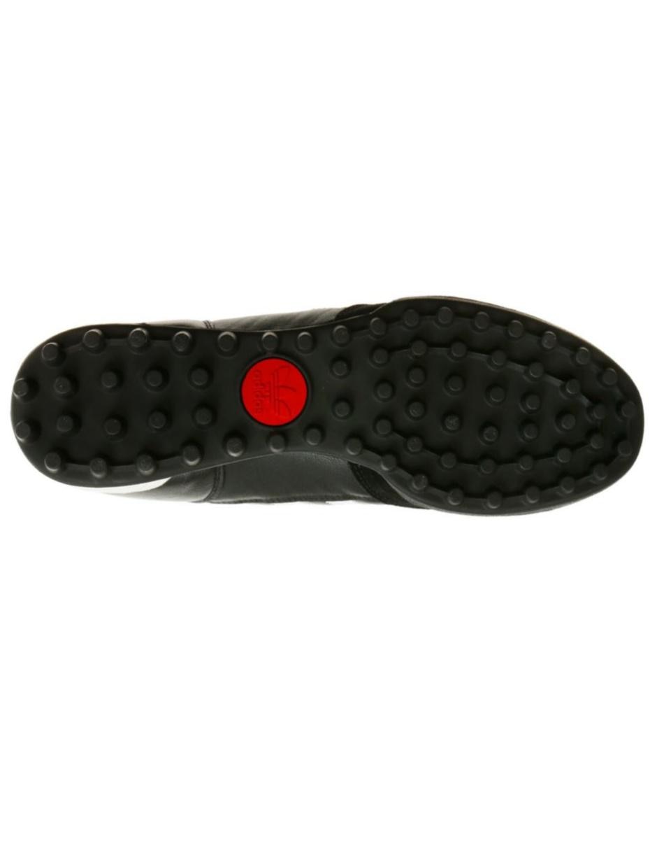 Tenis de hombre para fútbol 7