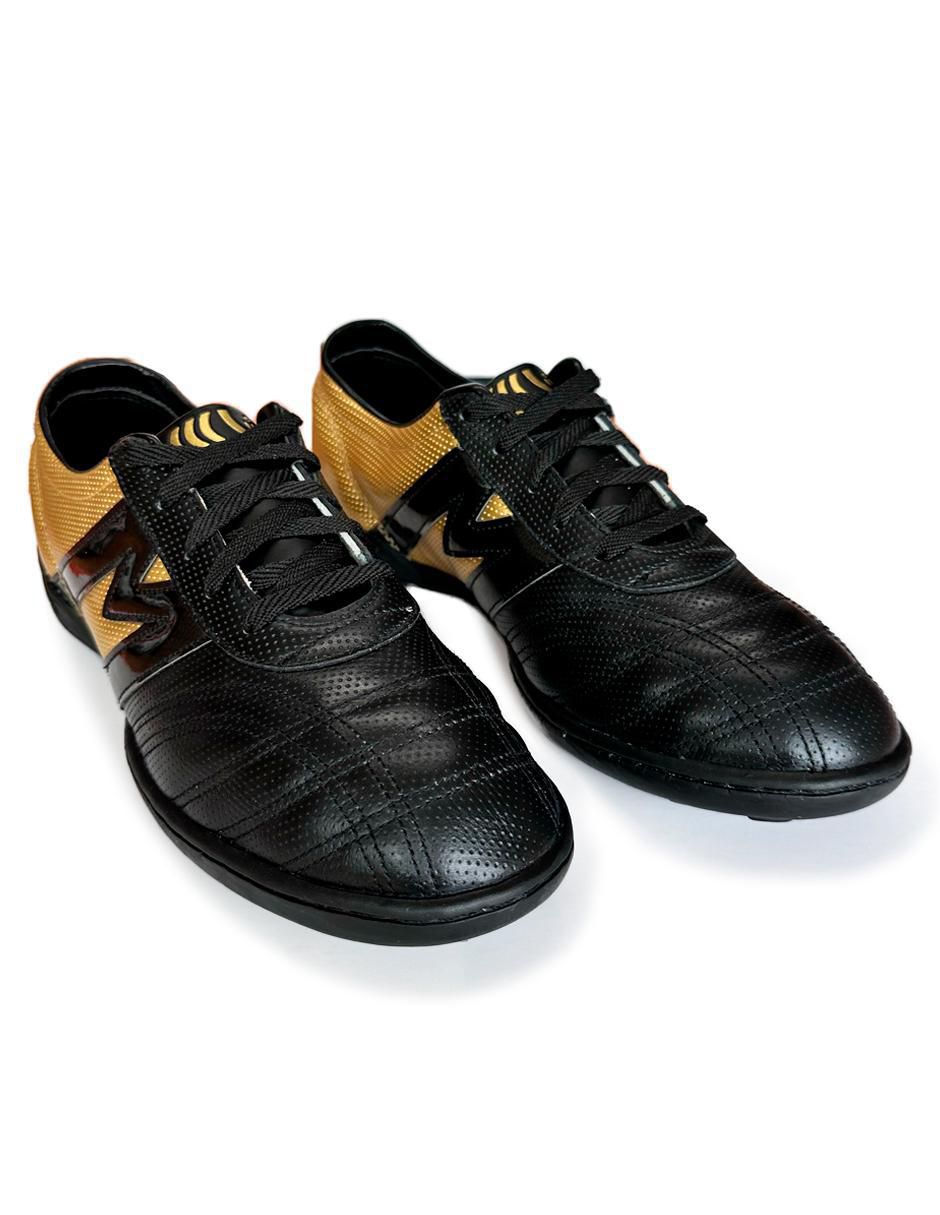 Tenis de hombre para fútbol