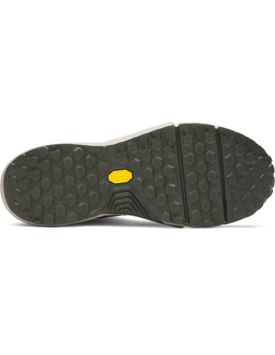 Tenis Ua Charged Valsetz Mid para senderismo Under Armour de hombre