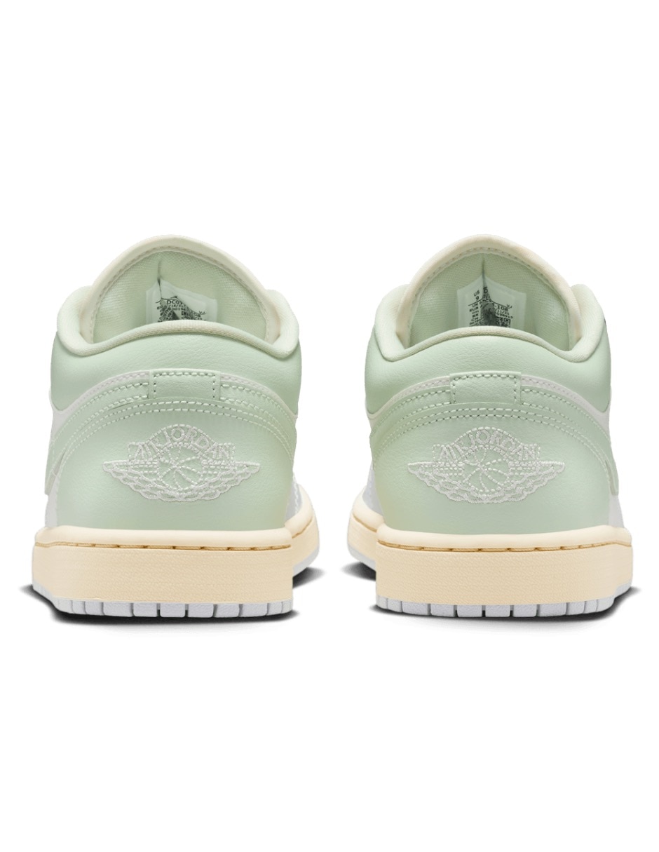 Tenis Wmns Air 1 Low 108 para mujer 2