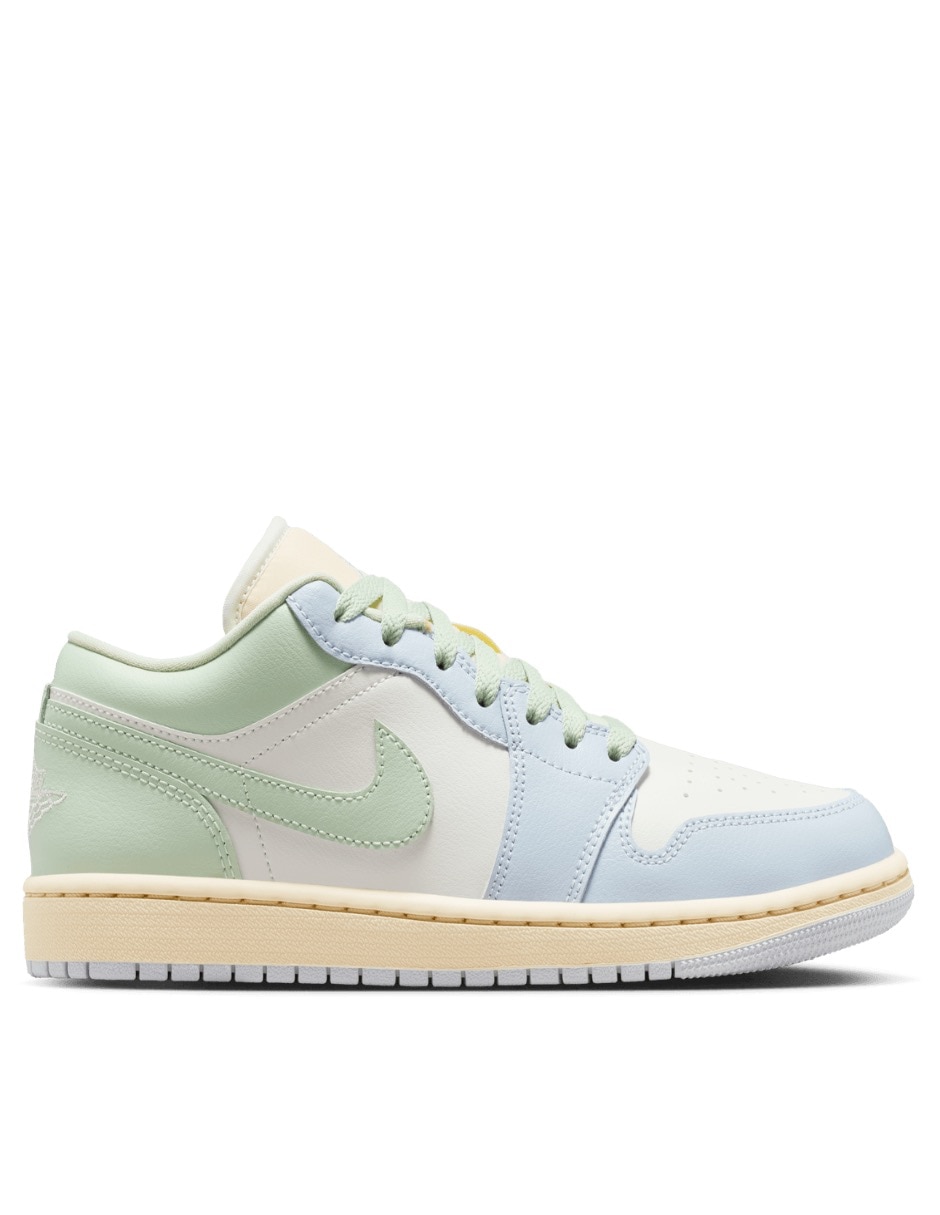Tenis Wmns Air 1 Low 108 para mujer 5