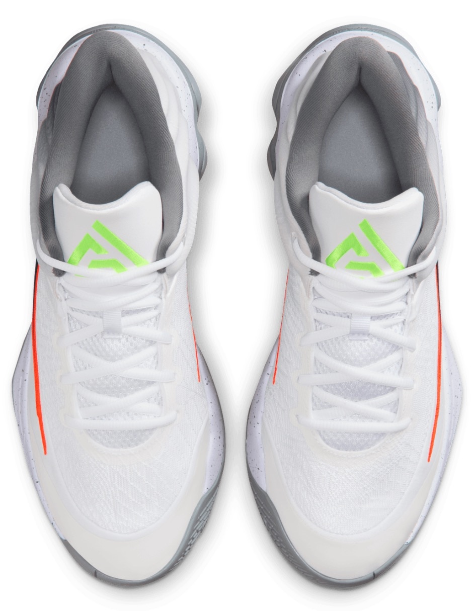 Tenis Giannis Immortality 4 para básquetbol Nike de hombre