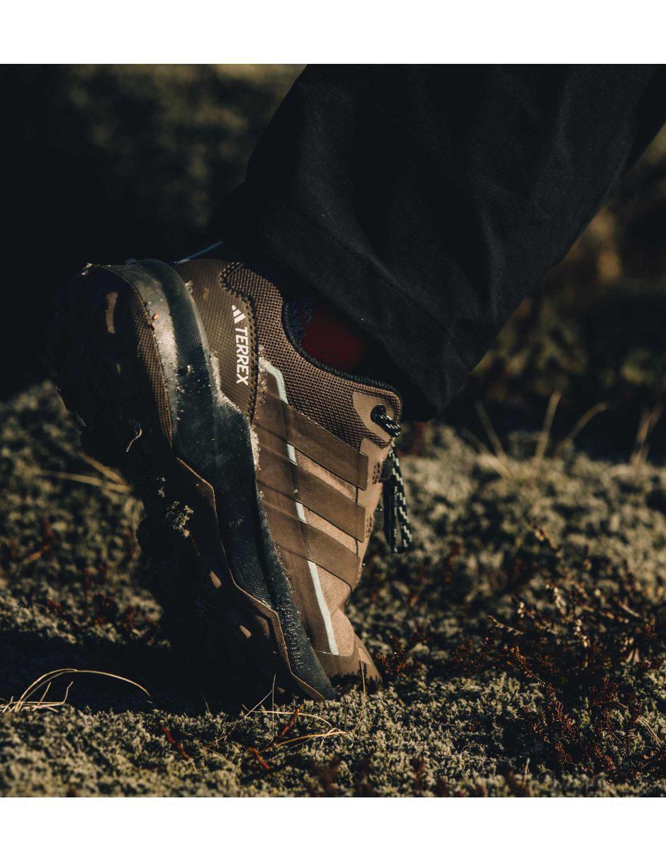Tenis Technical Hiking para campismo Adidas de mujer
