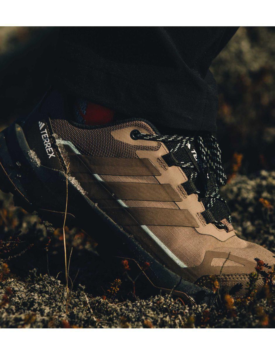 Tenis Technical Hiking para campismo Adidas de mujer