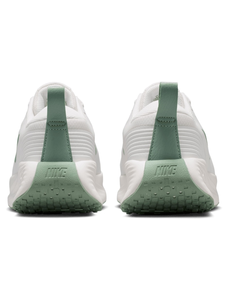 NIKE PROMINA