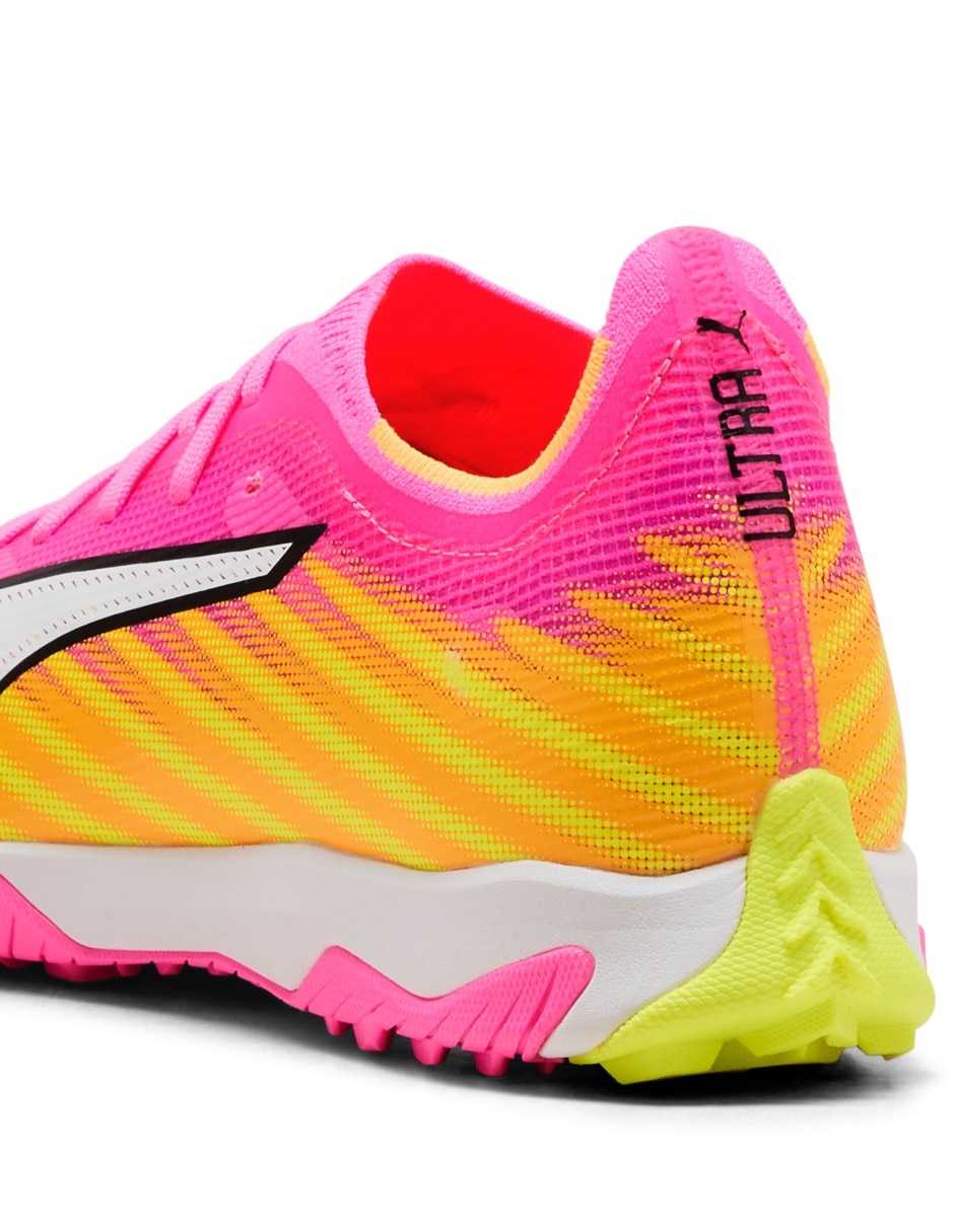 Tenis ULTRA 6 MATCH TT para Fútbol PUMA de hombre